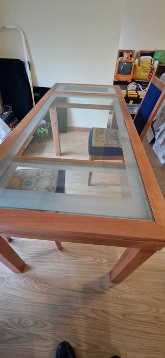 Mesa de Jantar de Madeira com Tampo de Vidro + 6 Cadeiras