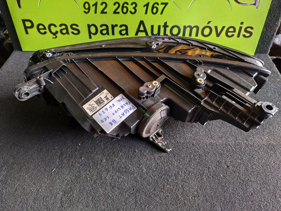 VW PASSAT B8 FAROL LED DIREITO - FF627