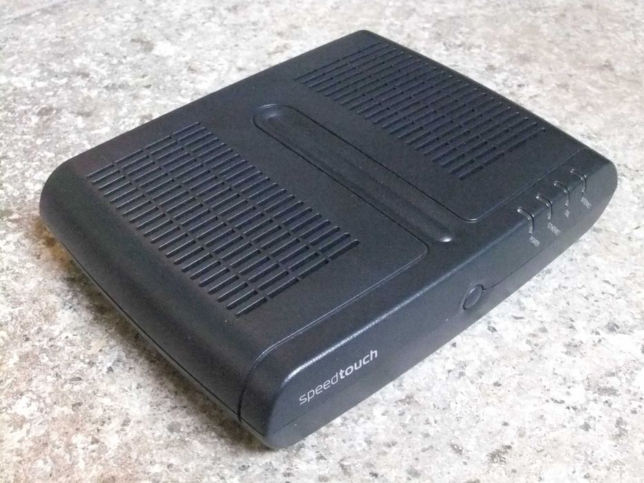 Modem/Router THOMSON SpeedTouch ST546 v664737978335234121