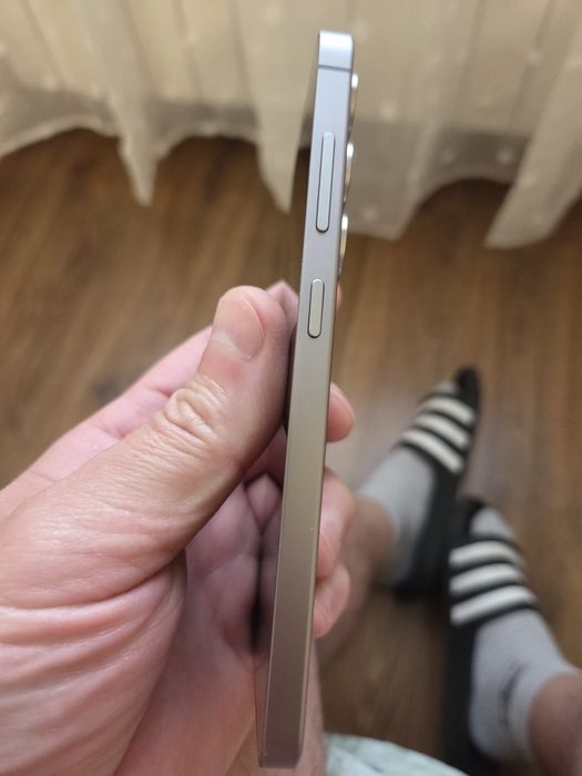 Samsung s25 jak nowy polecam