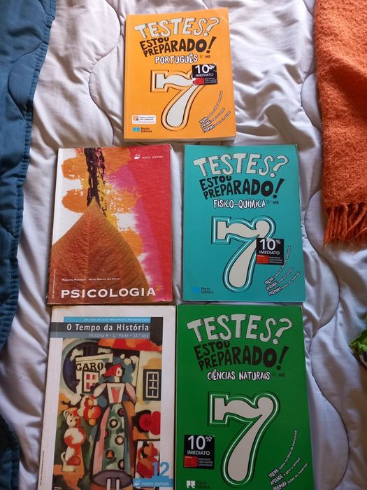 Vende-se livros Escolares