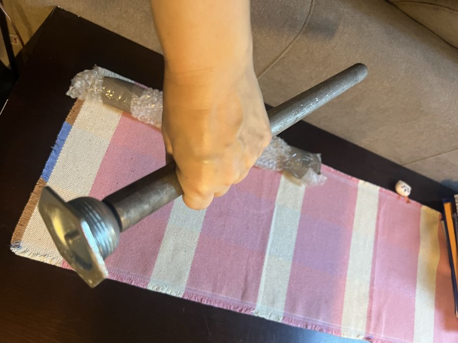 Anoda magnezowa do zasobnika do pieca