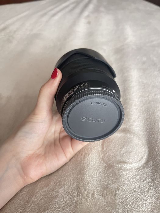 Lente Sony FE 28-70mm f/3.5-5.6 OSS