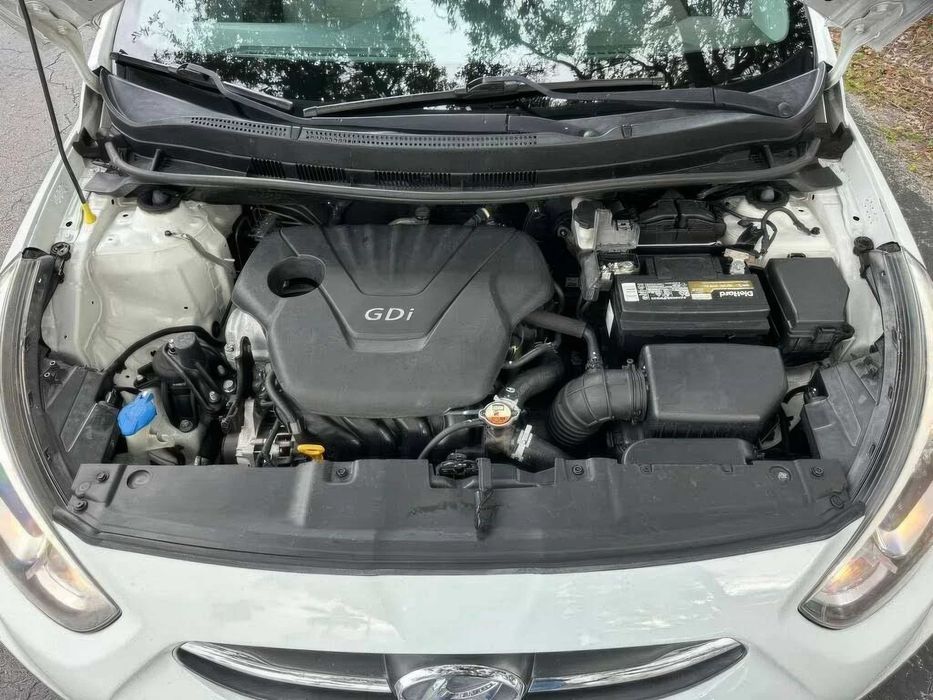 Hyundai Accent Sport      2015