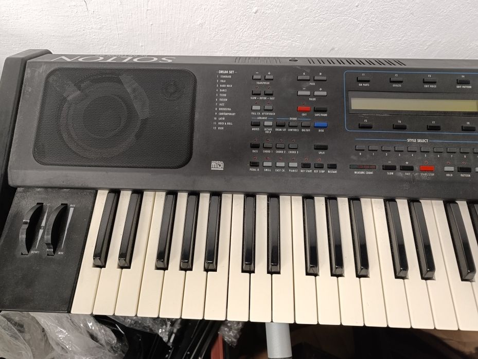 Soltona ms 60 Korg Roland. Yamaha
