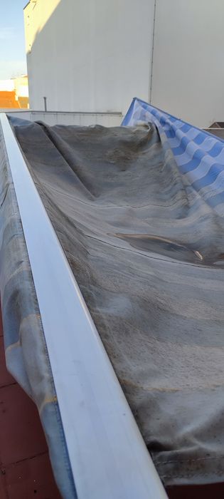 Vendo Toldo manual retrátil 2.50 largura e 4.55 comprimento