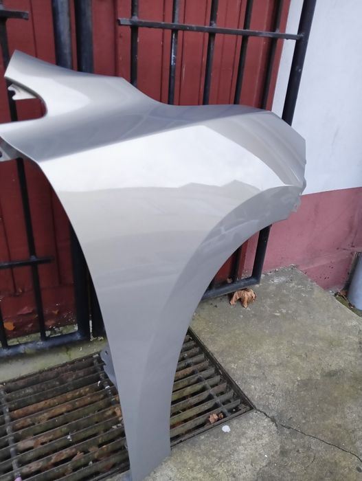 Błotnik prawy przód Hyundai ix35 lakier A3