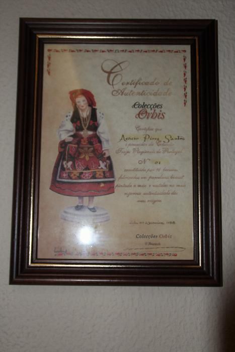 Nº 1 - Colecção de Trajes Regionais de Portugal - Vista Alegre