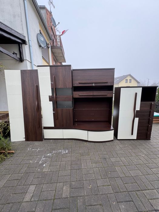 Zestaw mebli meblościanka z szafami