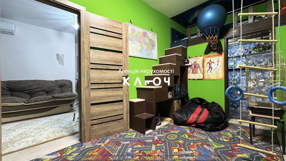 Продаж 2к квартири з ремонтом р-н Шкільний!