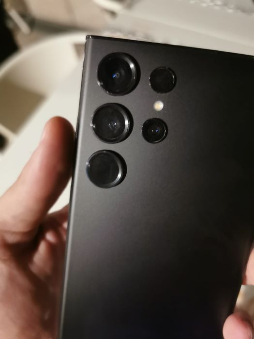 Samsung Galaxy S23 Ultra – 256GB / Black Phantom / Como Novo
