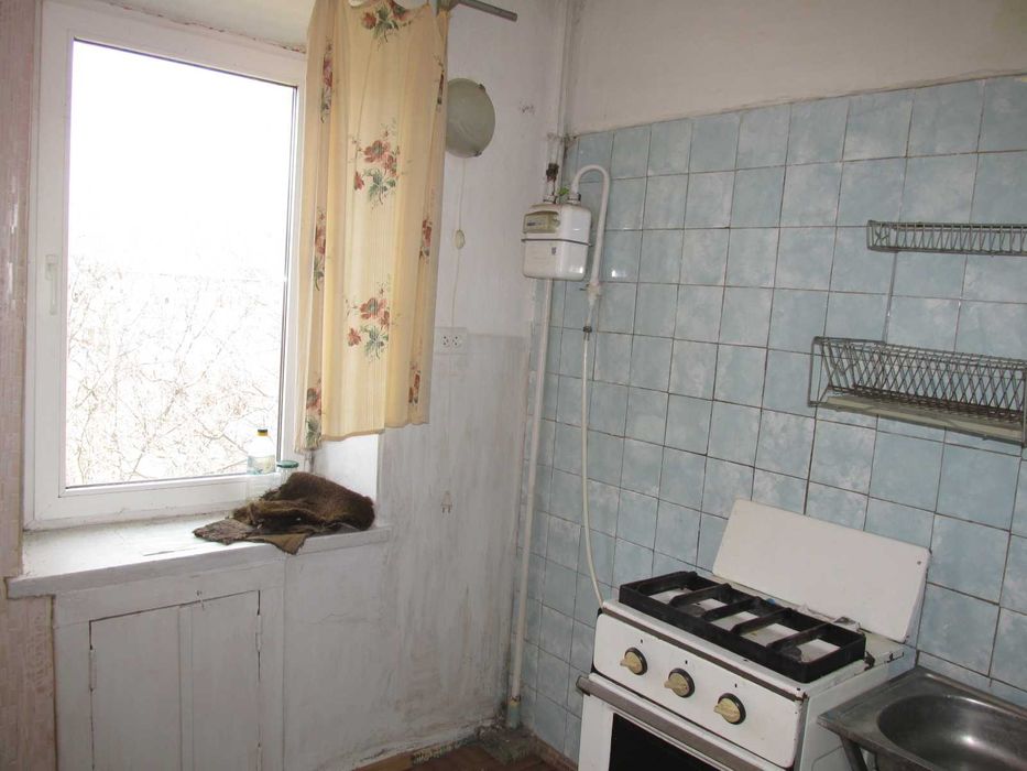 Продам 1 кімнатну квартиру по вул. Садовій 6/9 (р-н Баму)