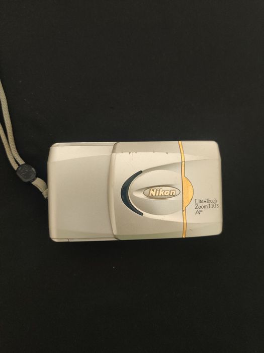 Nikon Zoom110S AF Плівочний фотоапарат