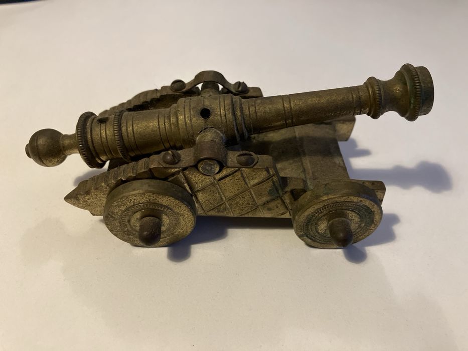 Mini canhao em metal