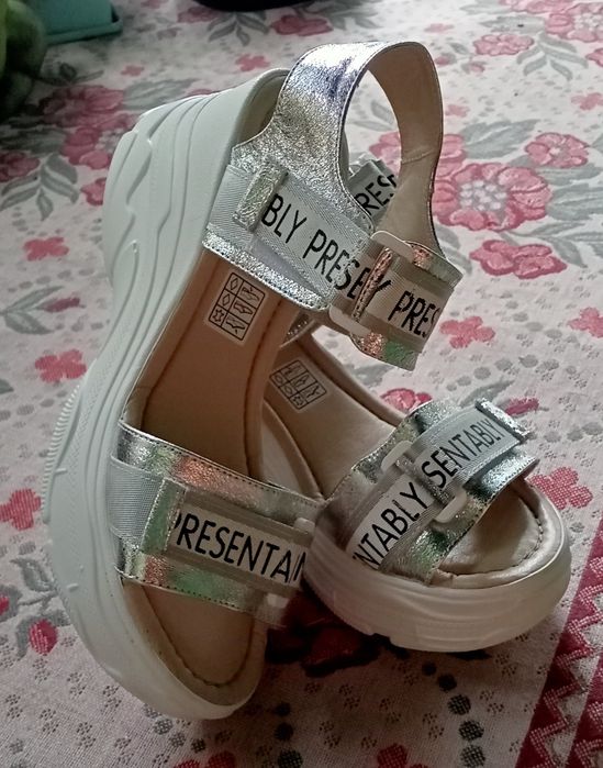 Сандалии босоножки