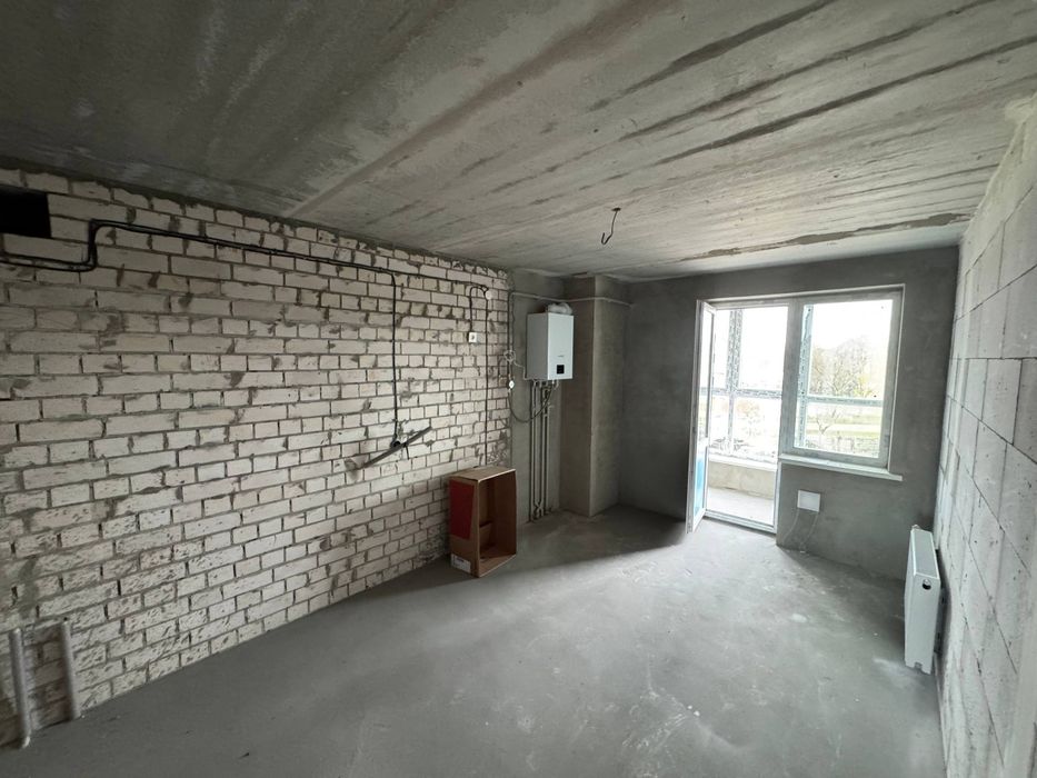 Продаж 1-кім. квартири 45 м², АВТОНОМНЕ опалення, виконанні чернові роботи