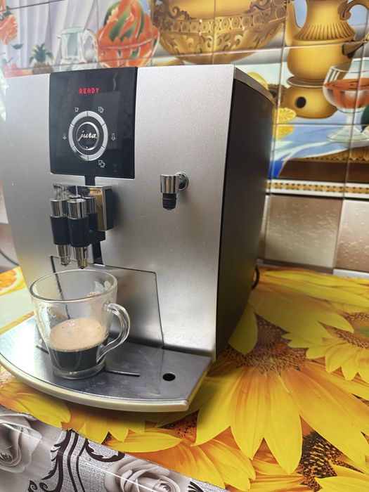 Кавомашина Jura Impressa J5