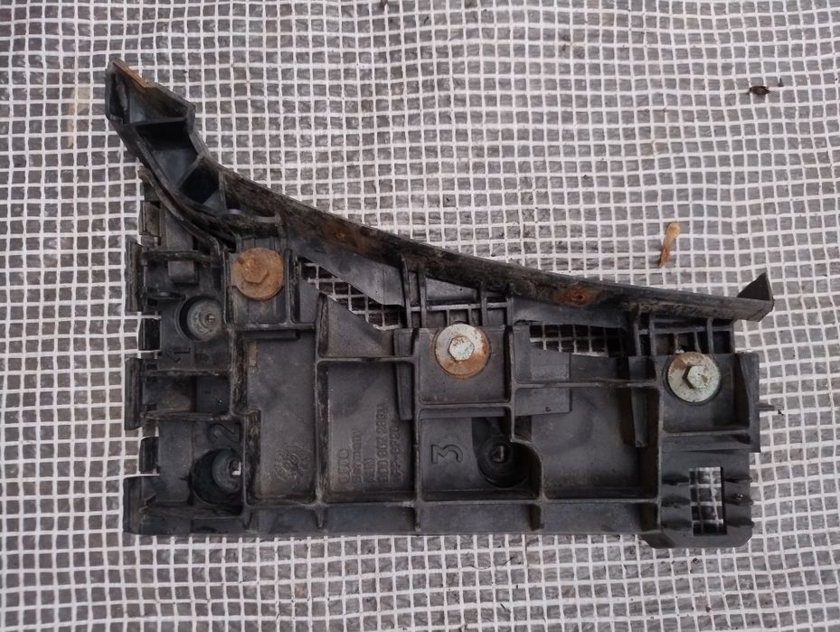 Ślizg zderzaka lewy przód Audi a4 B5 lift oryginał wysyłka OLX