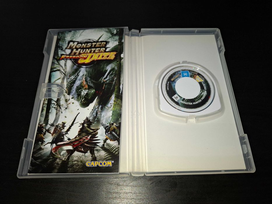 Monster Hunter Freedom Unite - Sony PSP
