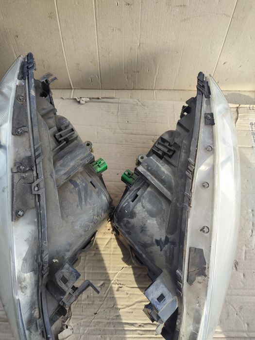 Фари Форд Мондео 3.