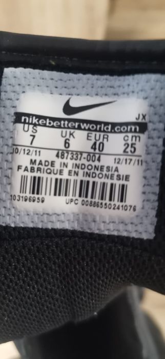 Бігові кросівки NIKE AIR HUARACHE р.40 кроссовки