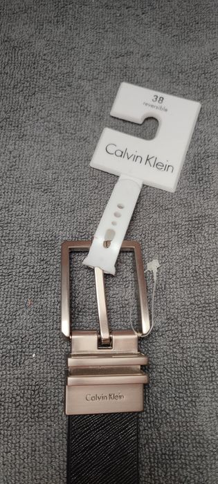 Pasen Calvin Klein r. 38