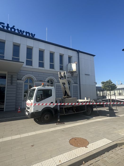 Podnośnik koszowy na busie wynajem