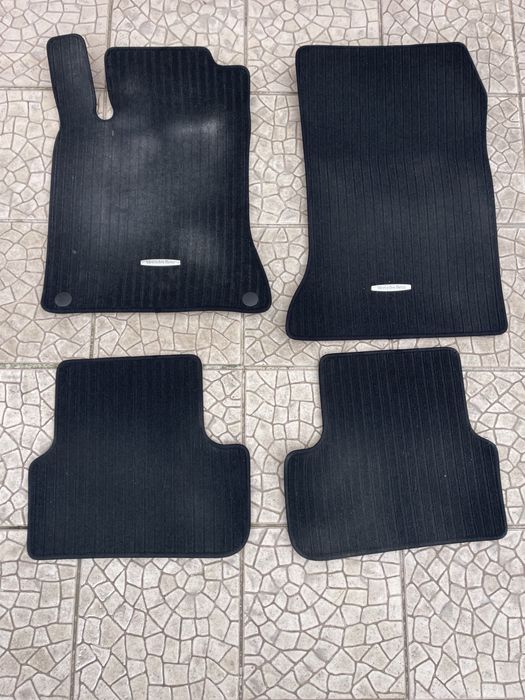 Tapetes ORIGINAIS usados Mercedes-Benz A180  W176