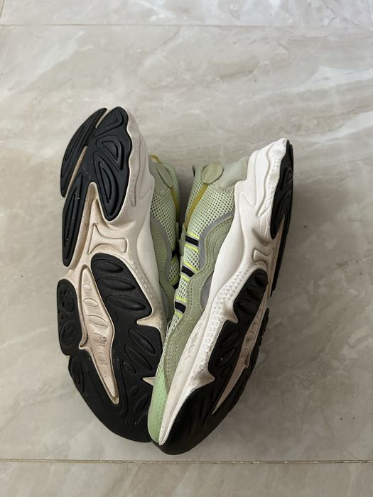 Adidas Ozweego glow green