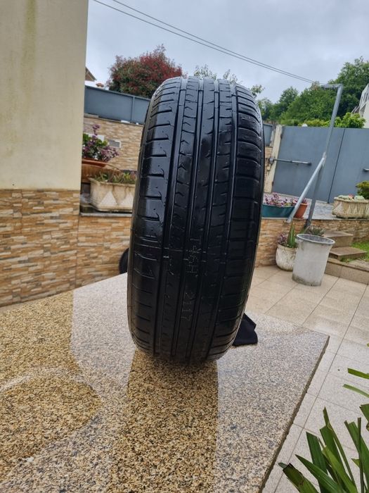 Pneus  novos (255/55/ZR/16/2023