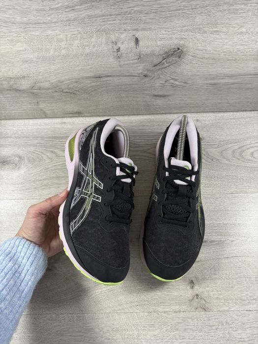 Asics Gel Cumulus жіночі кросівки 40 розмір