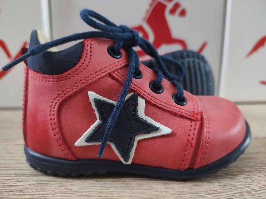 Trzewiki/Roczki Emel 19