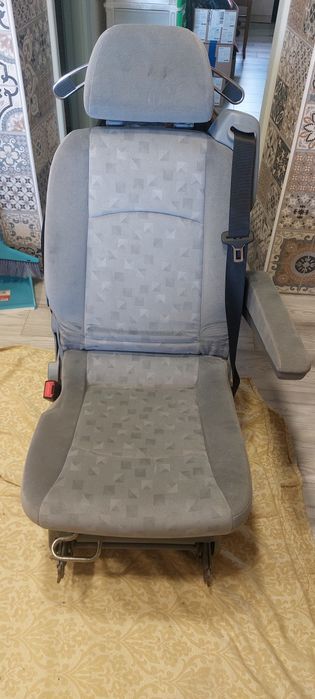 Mercedes Vito 639 Сидения, капитанки