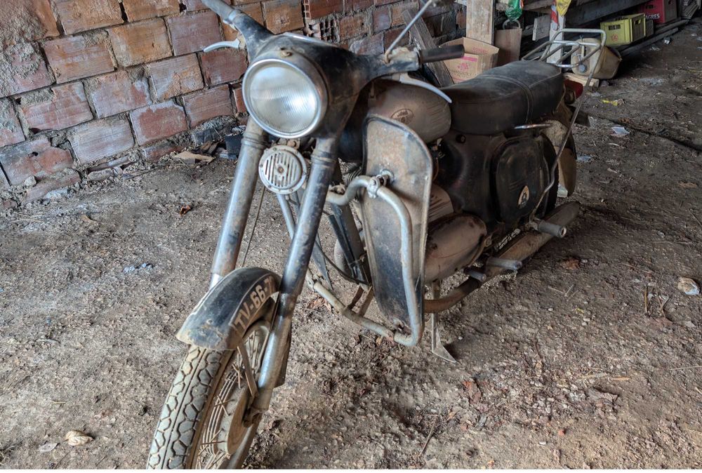 JAWA 250 (Para Restaurar)