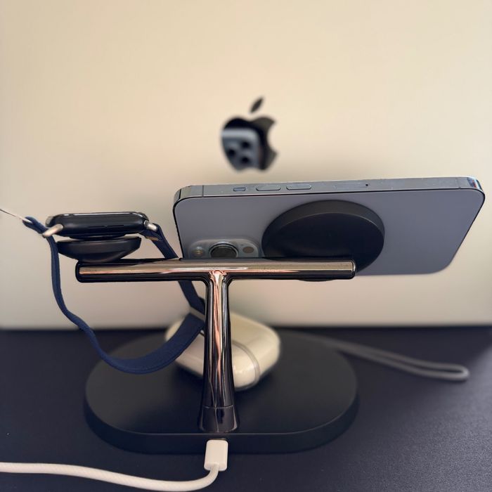 Carregador MagSafe 3 em 1 (iPhone + Apple Watch + AirPods sem fios)