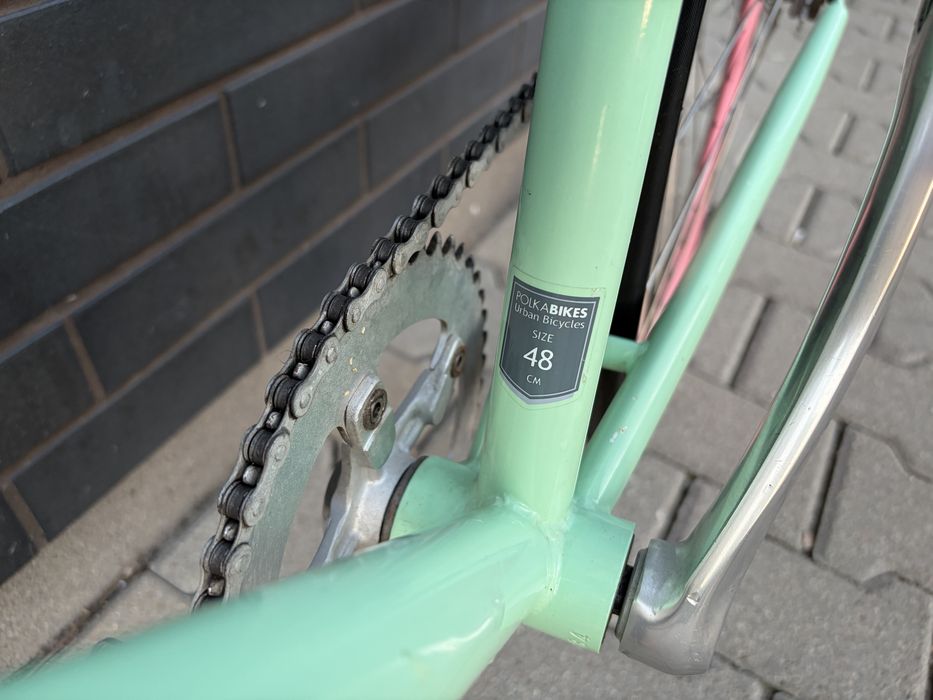 Rower miejski Polka Bikes Landrynka 48cm dwustronna piasta - ostre koło i wolnobieg