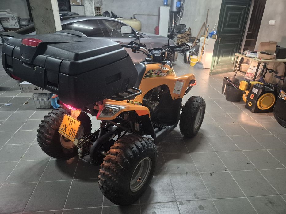 Moto Daelim ET300