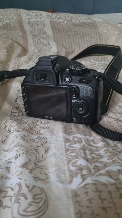 Продам нікон д3100