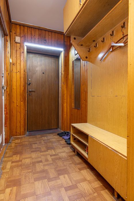 ВІЛЬНА. ТЕПЛО завжди . Подобово,2-х. кімнатна Читай опис.