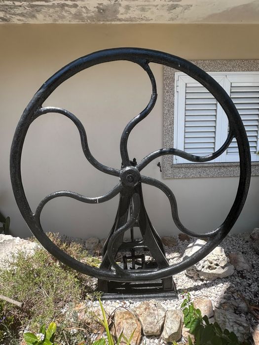 Roda de poço antiga