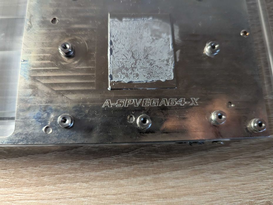 Bloco Vega64 Watercooling
