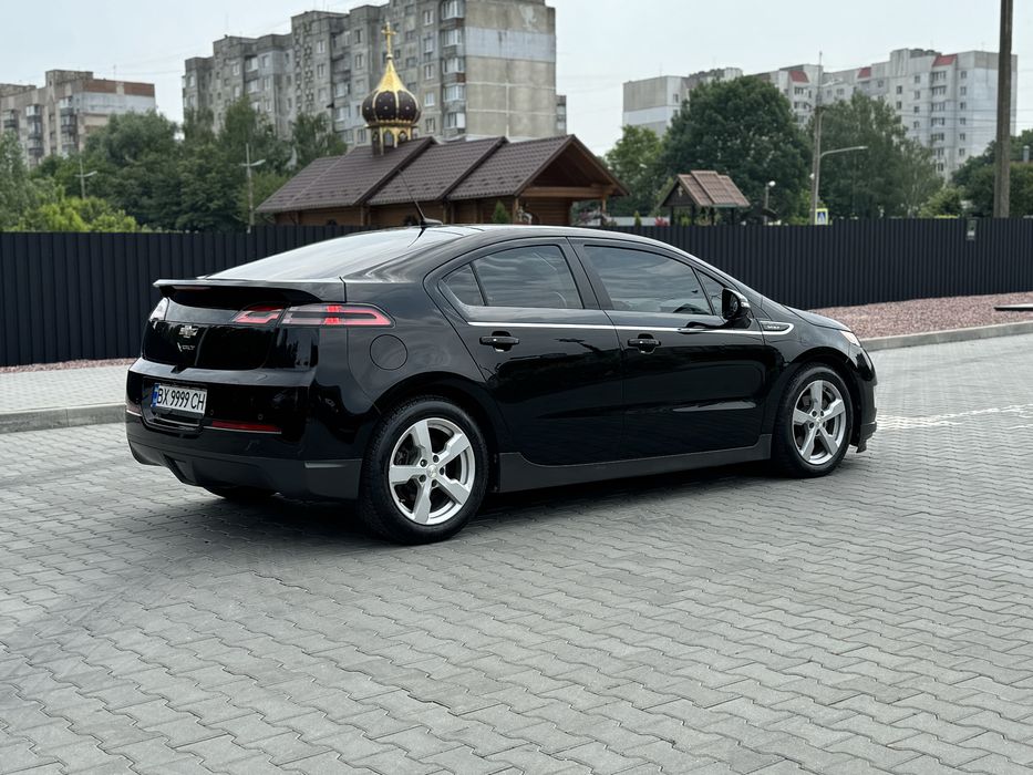 Продам Chevrolet Volt 2014