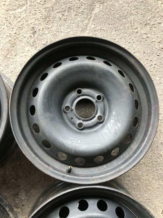 Диски 5*114,3 R16 Nissan