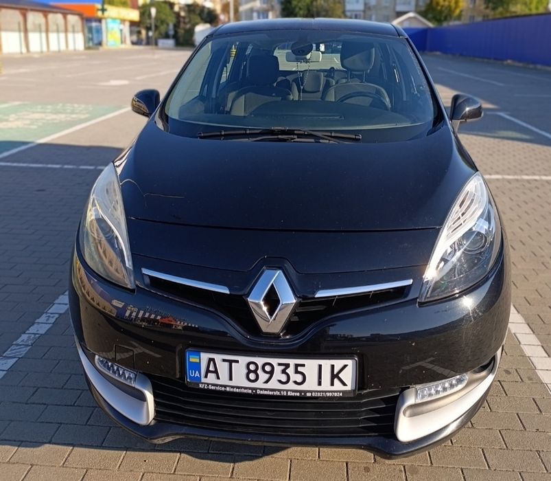 Продаю renault scenic