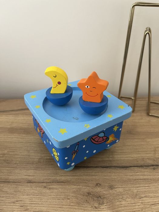 Деревяні іграшки каталка кубики посуд фрукти