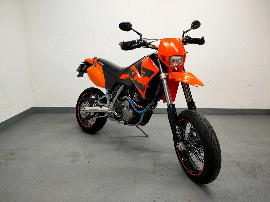 Fabelhafte Ktm Lc4 640 Supermoto Bildnull