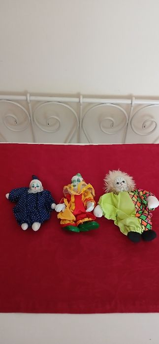 Três palhaços de decoração