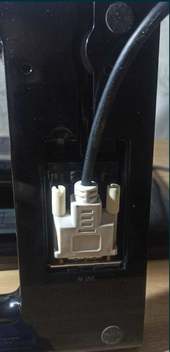 Монитор Samsung SyncMaster