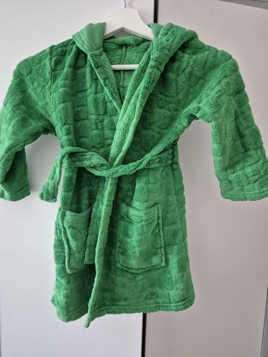 Szlafrok dla chłopca r.104/110