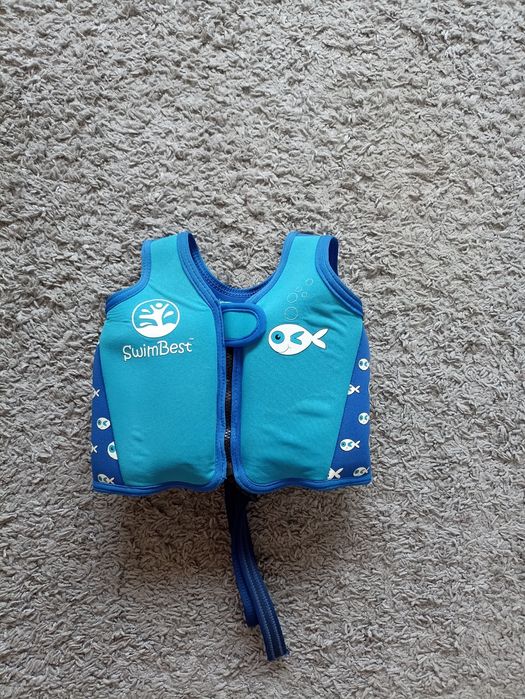 Продам дитячий жилет,костюми для плавання! Костюм дитячий для плавання